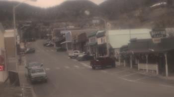 Weather camera view of Overland Hotel.