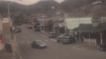 Weather camera view of Overland Hotel.