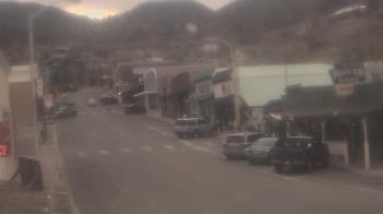 Weather camera view of Overland Hotel.