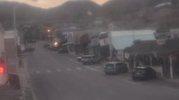 Weather camera view of Overland Hotel.