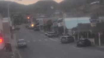 Weather camera view of Overland Hotel.