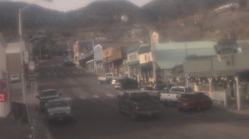 Weather camera view of Overland Hotel.