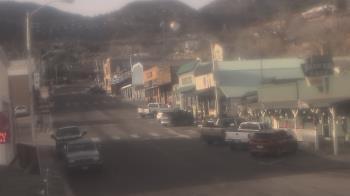 Weather camera view of Overland Hotel.