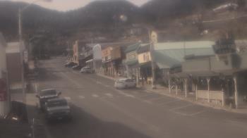 Weather camera view of Overland Hotel.