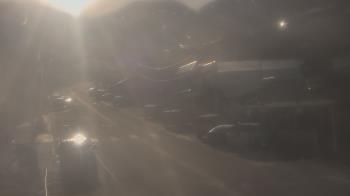 Weather camera view of Overland Hotel.