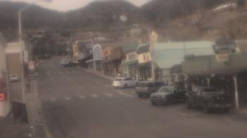 Weather camera view of Overland Hotel.