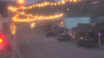 Weather camera view of Overland Hotel.