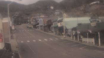 Weather camera view of Overland Hotel.