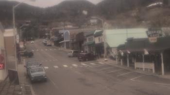 Weather camera view of Overland Hotel.