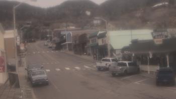 Weather camera view of Overland Hotel.