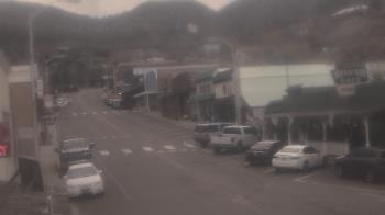 Weather camera view of Overland Hotel.