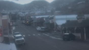 Weather camera view of Overland Hotel.