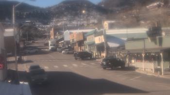 Weather camera view of Overland Hotel.