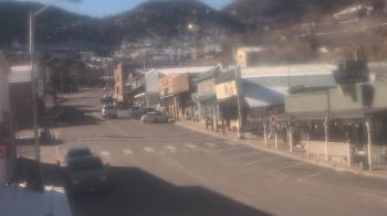 Weather camera view of Overland Hotel.