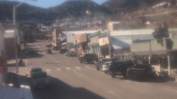 Weather camera view of Overland Hotel.