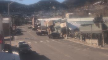 Weather camera view of Overland Hotel.