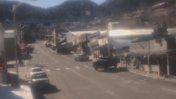 Weather camera view of Overland Hotel.