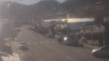 Weather camera view of Overland Hotel.