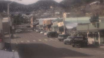 Weather camera view of Overland Hotel.