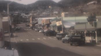 Weather camera view of Overland Hotel.