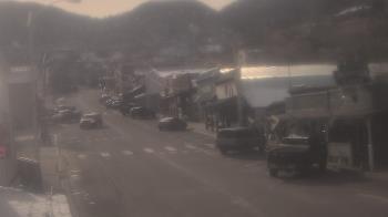 Weather camera view of Overland Hotel.