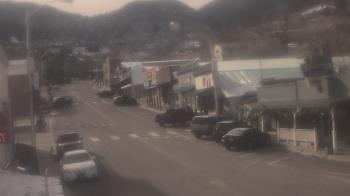 Weather camera view of Overland Hotel.