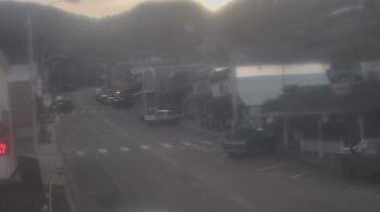 Weather camera view of Overland Hotel.