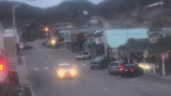 Weather camera view of Overland Hotel.