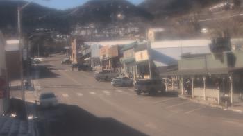 Weather camera view of Overland Hotel.