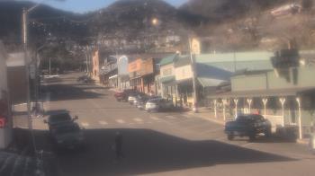 Weather camera view of Overland Hotel.