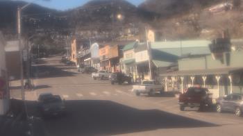 Weather camera view of Overland Hotel.