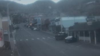 Weather camera view of Overland Hotel.