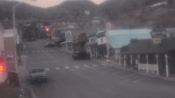 Weather camera view of Overland Hotel.