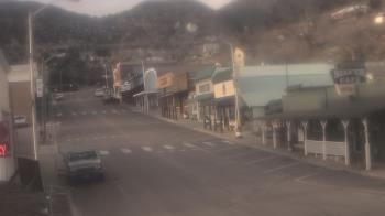 Weather camera view of Overland Hotel.