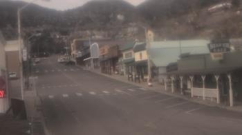Weather camera view of Overland Hotel.