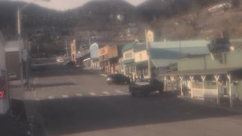 Weather camera view of Overland Hotel.
