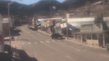 Weather camera view of Overland Hotel.