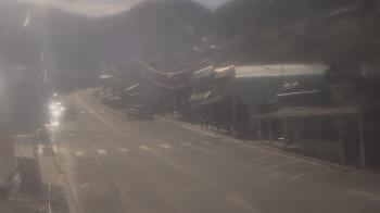 Weather camera view of Overland Hotel.