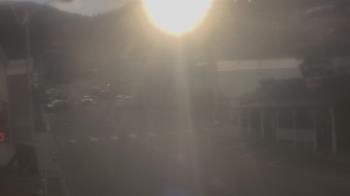 Weather camera view of Overland Hotel.