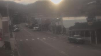 Weather camera view of Overland Hotel.