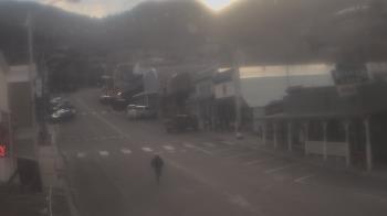 Weather camera view of Overland Hotel.