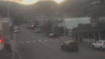 Weather camera view of Overland Hotel.