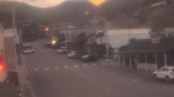 Weather camera view of Overland Hotel.