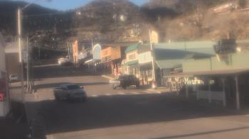 Weather camera view of Overland Hotel.