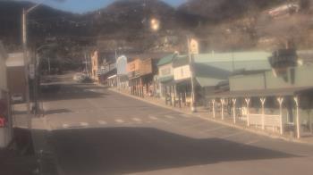 Weather camera view of Overland Hotel.