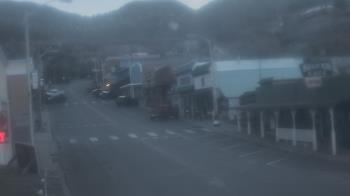 Weather camera view of Overland Hotel.