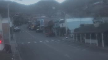 Weather camera view of Overland Hotel.