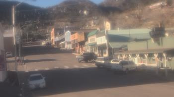 Weather camera view of Overland Hotel.