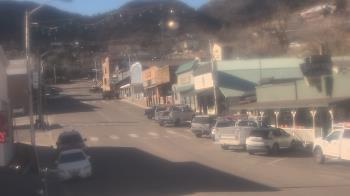 Weather camera view of Overland Hotel.