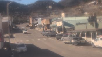 Weather camera view of Overland Hotel.